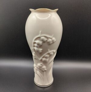 Lenox Lily Of The Valley Cream Bud Vase with Gold Trim Top & Bottom
